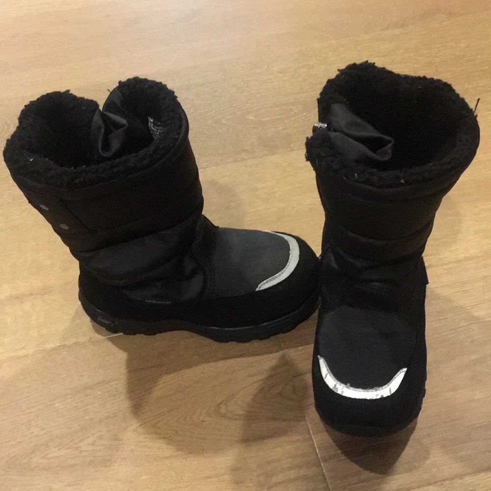 Boys Khombu waterproof snow boots